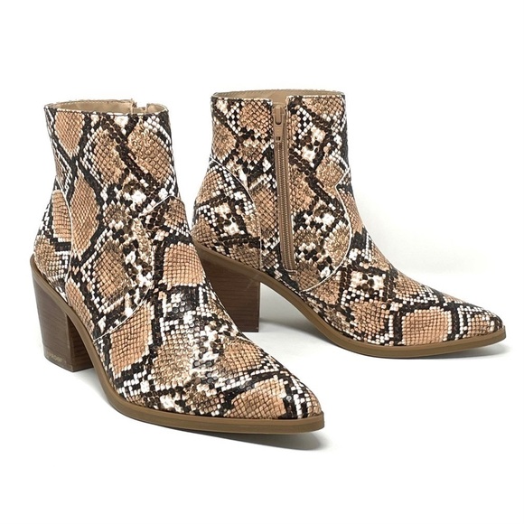 Aqua College Quiana Waterproof Snake Print Booties 7 NIB Pointed Toe Ankle Boots - Picture 1 of 14